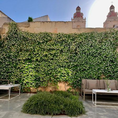 Fragile Hotel Ciutadella  Extérieur photo