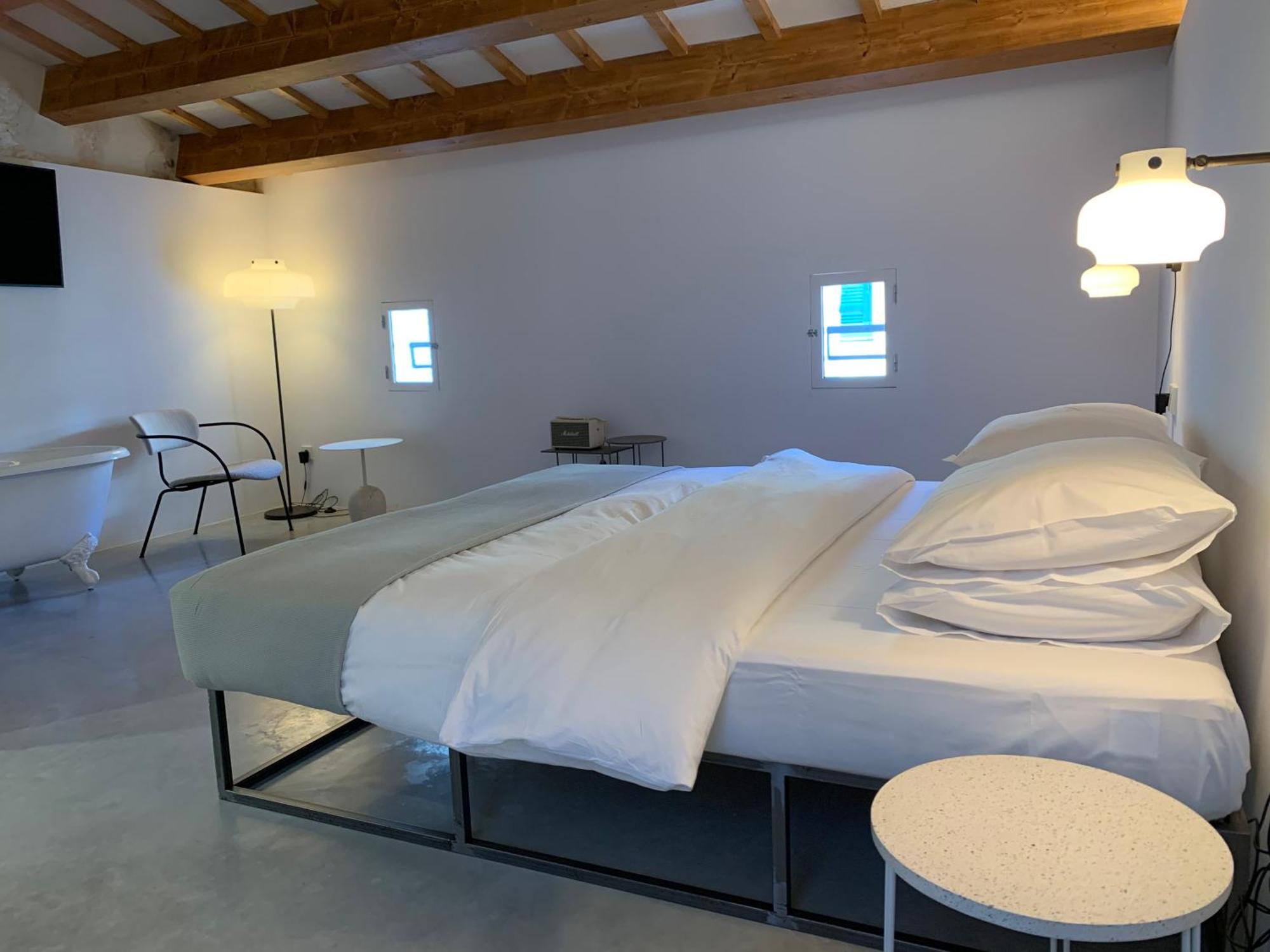 Fragile Hotel Ciutadella  Extérieur photo