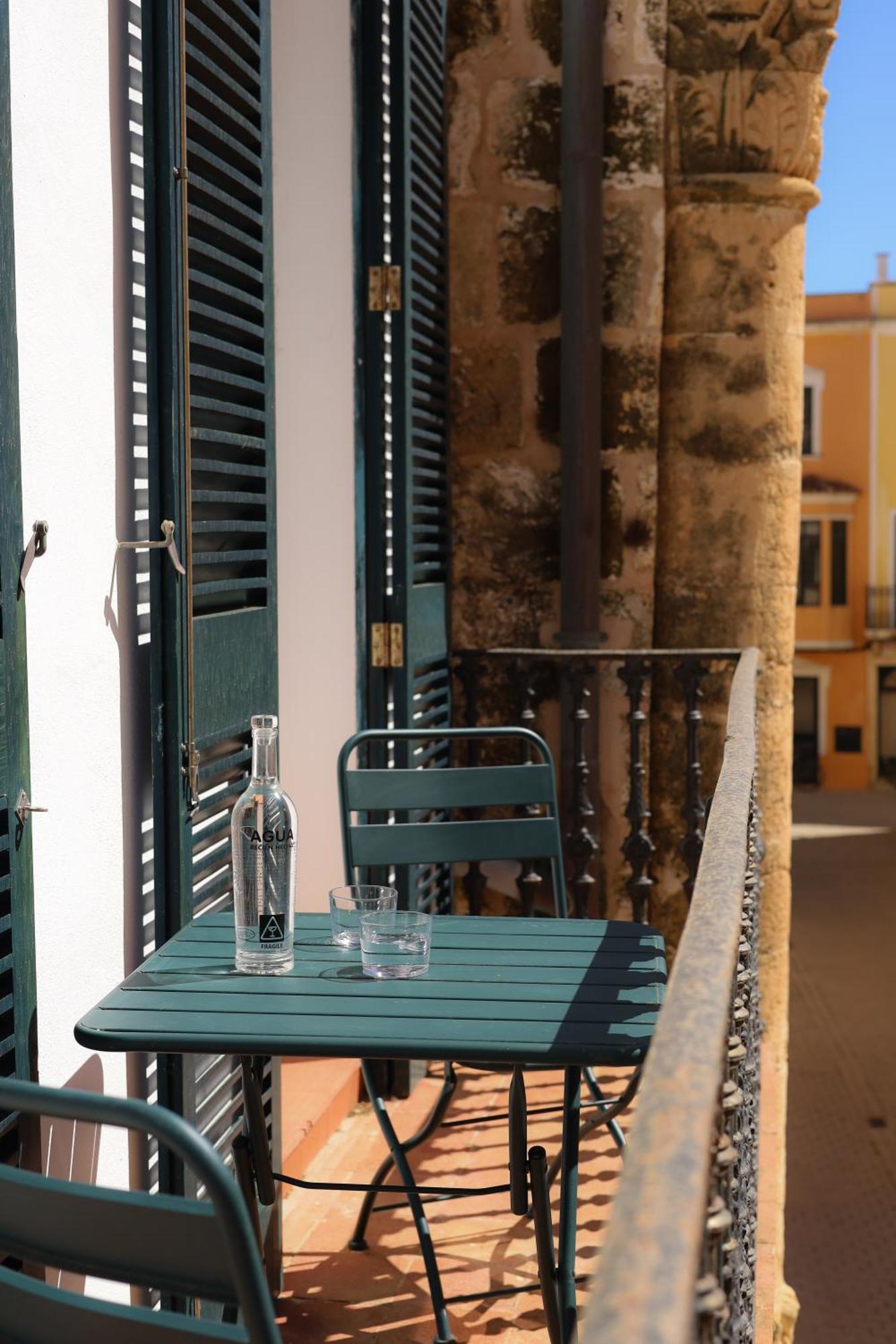 Fragile Hotel Ciutadella  Extérieur photo