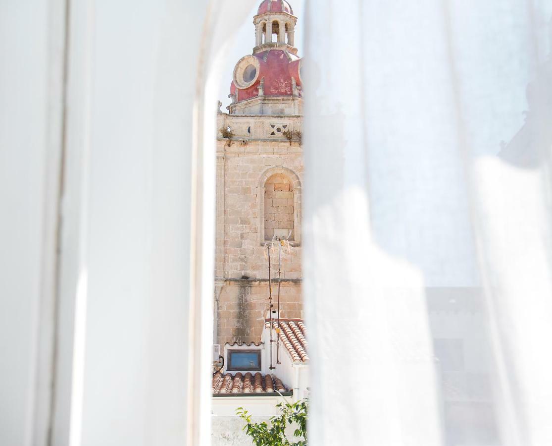 Fragile Hotel Ciutadella  Extérieur photo